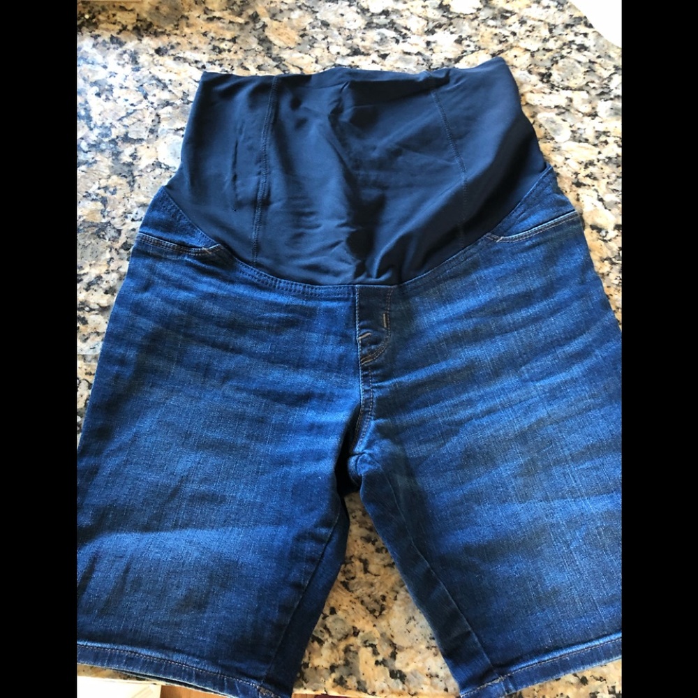 Maternity shorts - dark denim Bermuda style